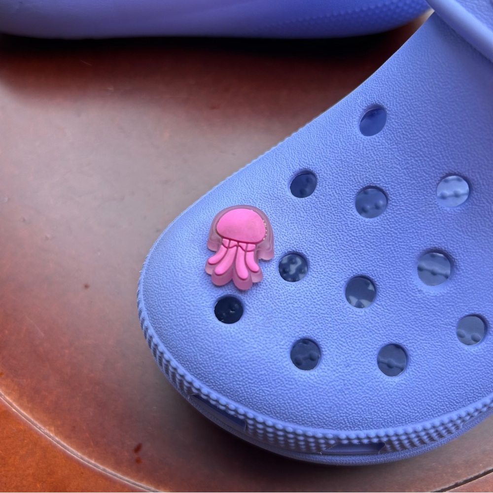Crocs Kids Platform Clogs Lavender Purple | Size J1 | Jellyfish Charm - Picture 3 of 10
